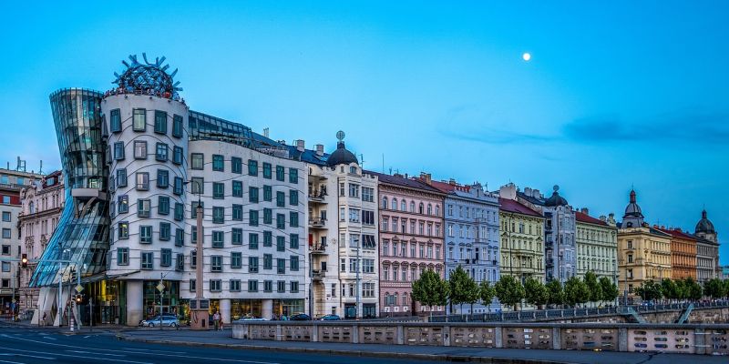 Dancing House